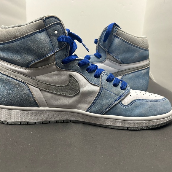 Size 12 - Jordan 1 Retro OG High Hyper Royal - Picture 3 of 8